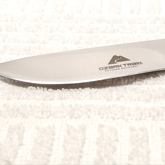 Ozark Trail One Stainless Steel Blade Knife Black White Bone Handle Metal Case - Picture 5 of 10